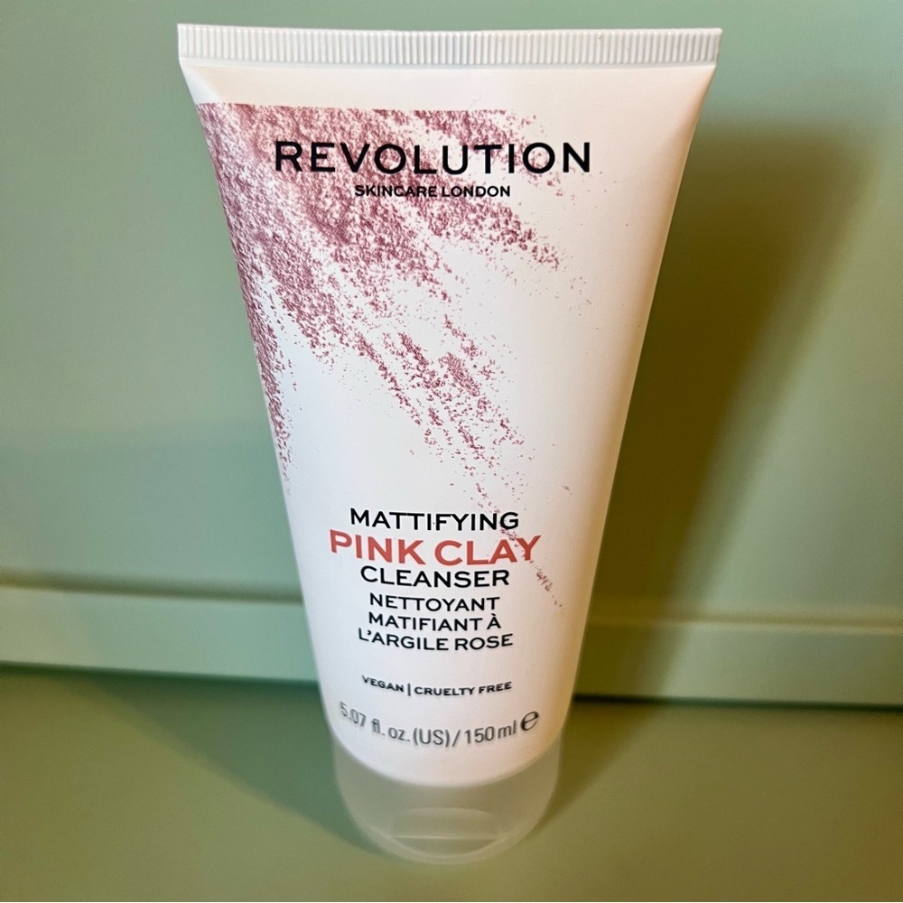 Revolution Skincare Pink Clay Cleanser NEW